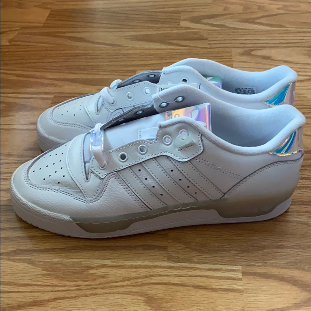 Adidas Rivalry Low women’s